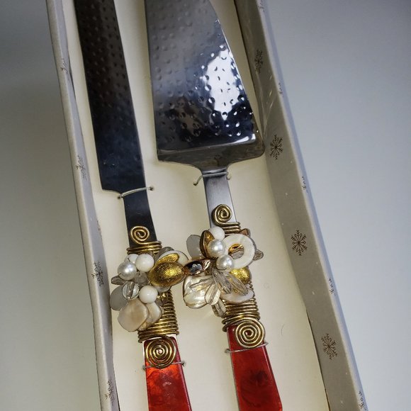 Tiramisu Red Jewel Stone Encrusted 2-Piece Cake Serving Set - Picture 5 of 6